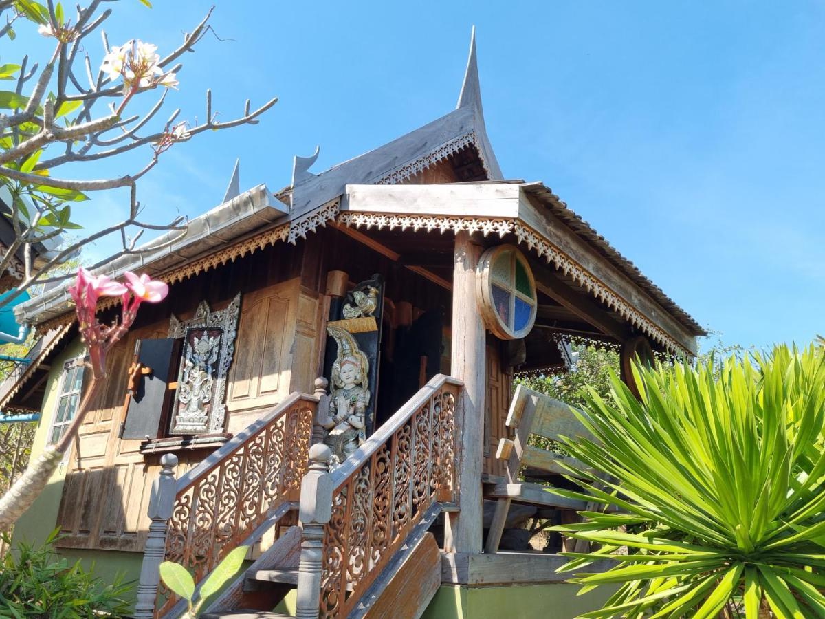 Hello Sichang Bungalow Ko Si Chang Exterior foto