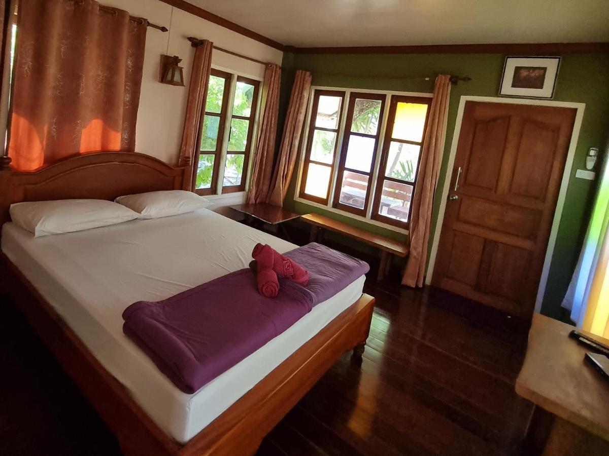 Hello Sichang Bungalow Ko Si Chang Exterior foto