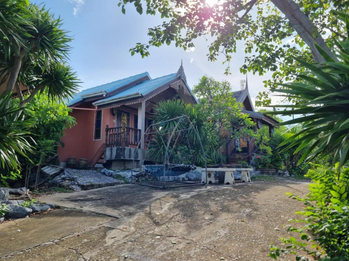 Hello Sichang Bungalow Ko Si Chang Exterior foto
