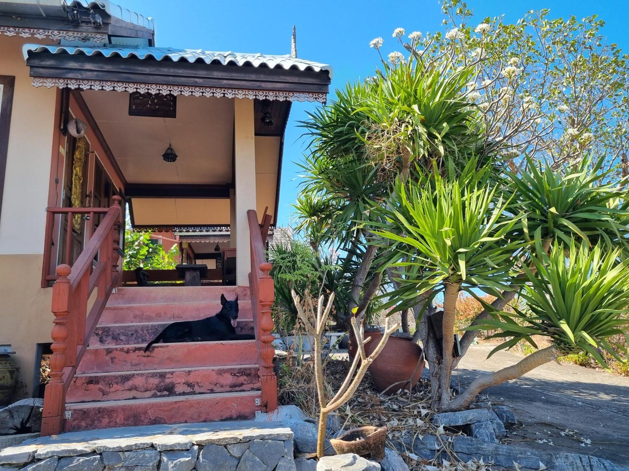 Hello Sichang Bungalow Ko Si Chang Exterior foto