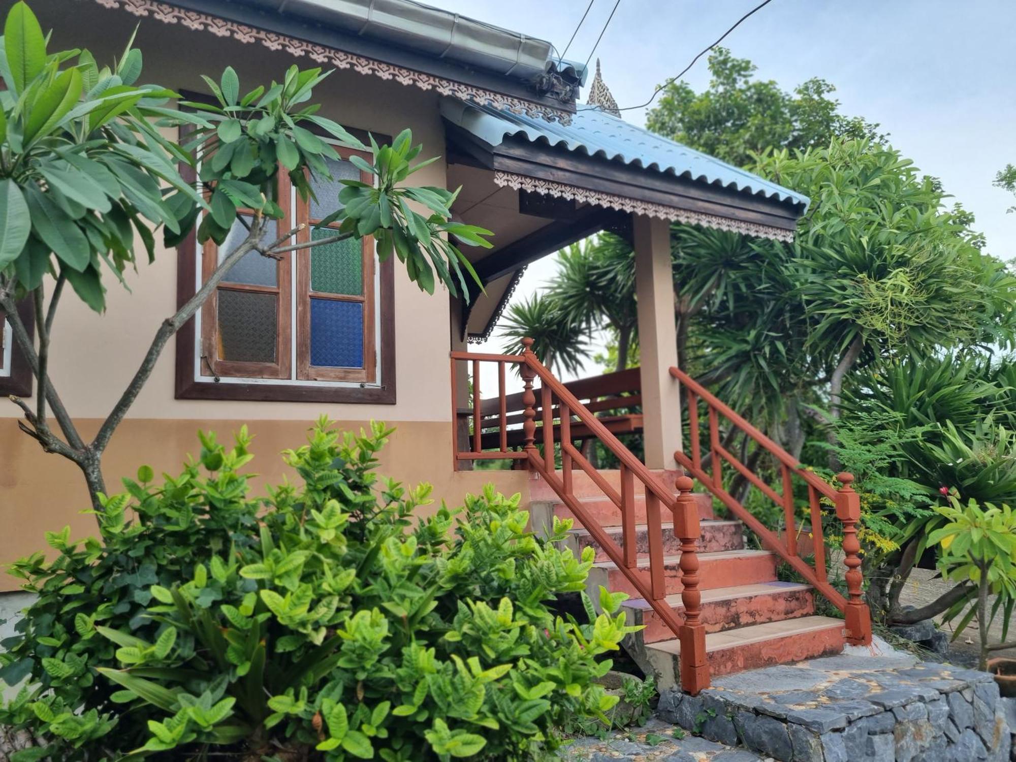 Hello Sichang Bungalow Ko Si Chang Exterior foto